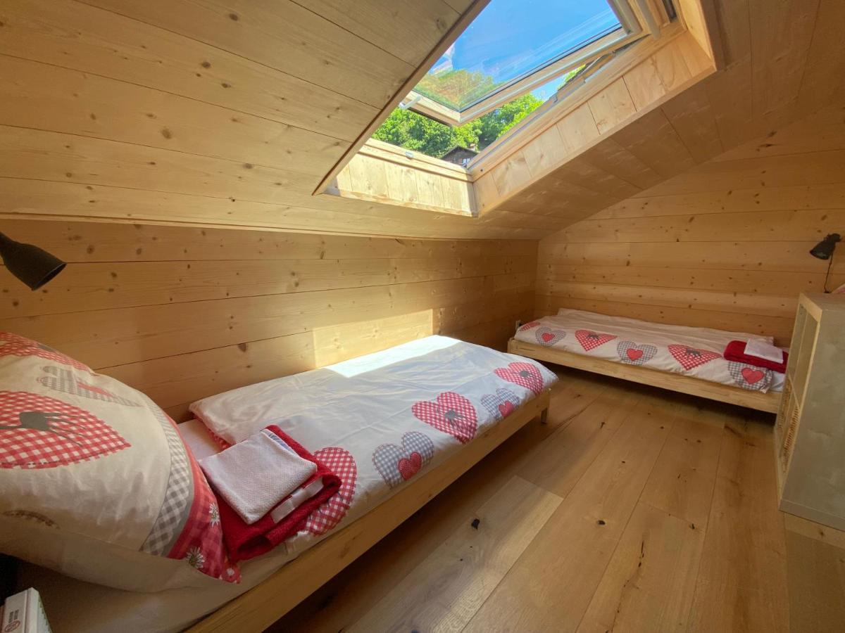 Chalet Rouge Coeur Bex Luaran gambar