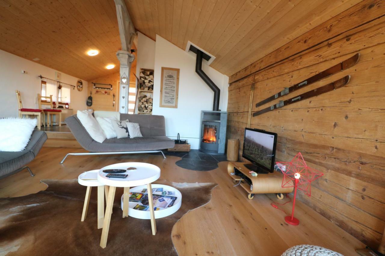 Chalet Rouge Coeur Bex Luaran gambar