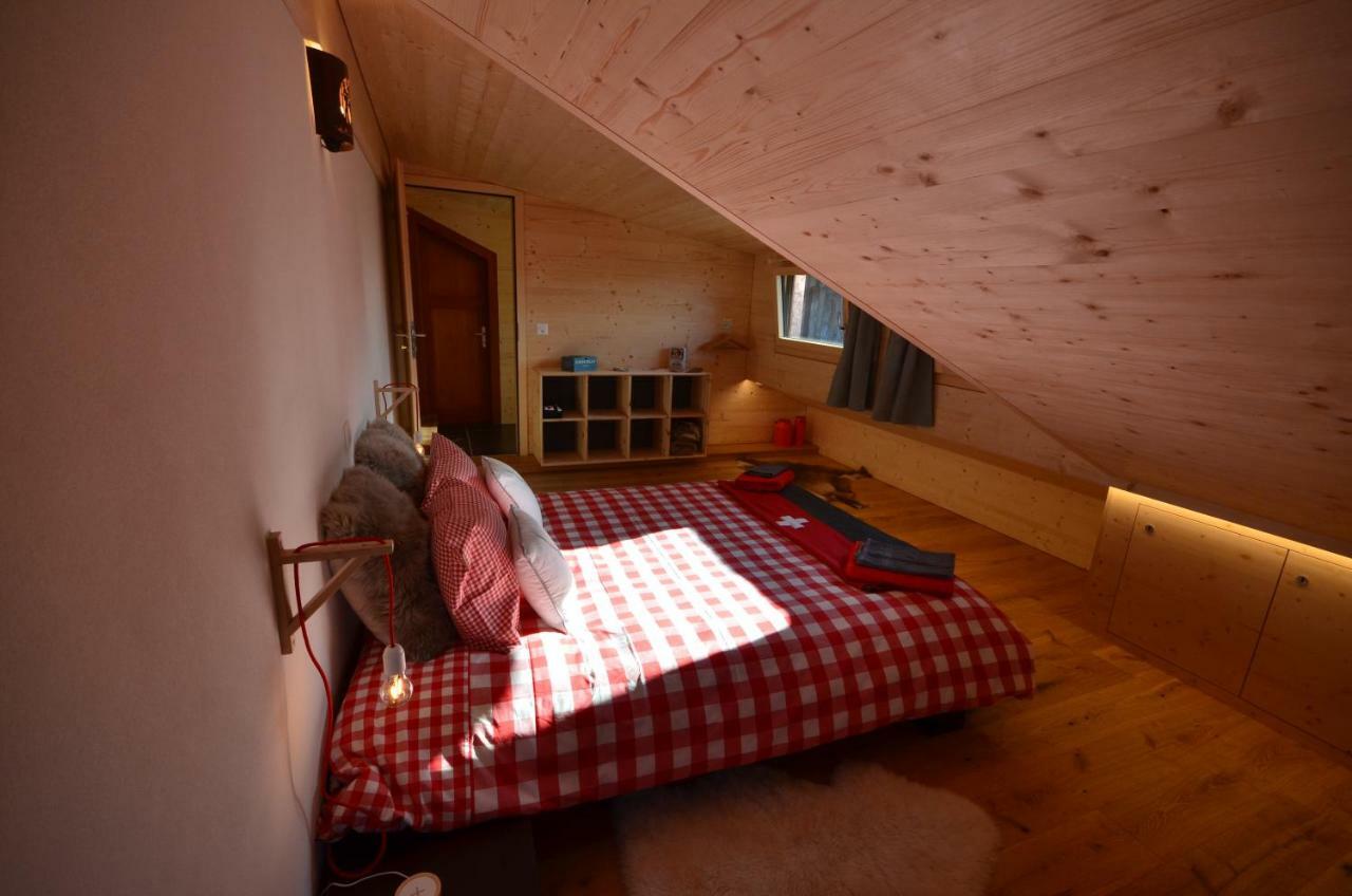 Chalet Rouge Coeur Bex Luaran gambar