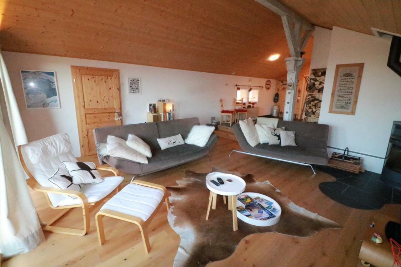 Chalet Rouge Coeur Bex Luaran gambar