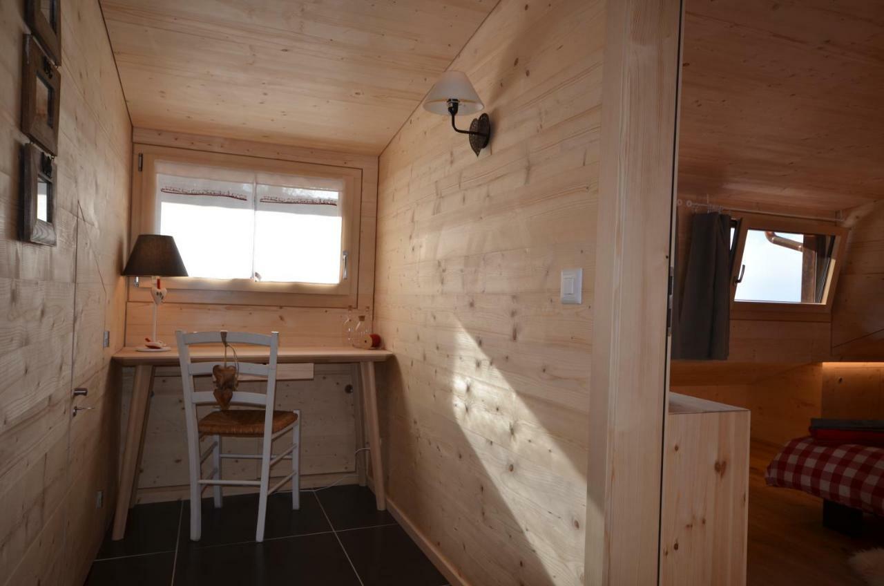 Chalet Rouge Coeur Bex Luaran gambar