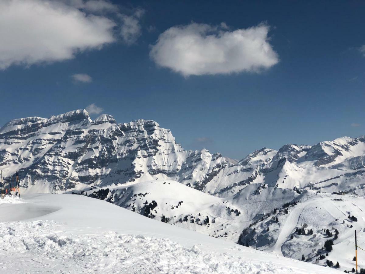 Chalet Rouge Coeur Bex Luaran gambar